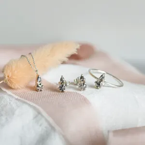 Necklace with unusual salt and pepper diamonds GEORGINA Thumbnail