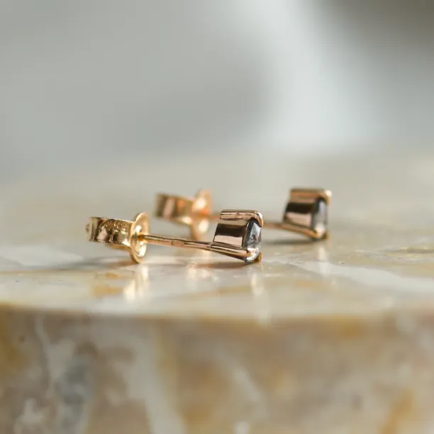 Minimalist gold earrings with pear salt and pepper diamonds NADINE Image