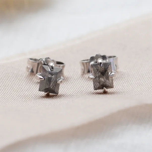 Earrings with baguette salt and pepper diamonds STELLON Image