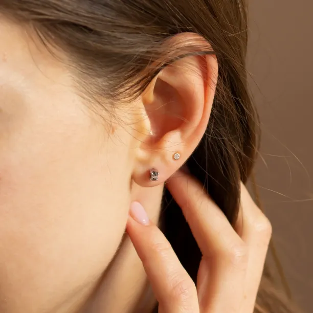Basic salt and pepper diamond earrings STELLAR Image