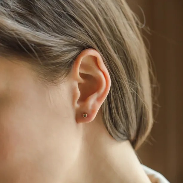 Minimalist salt and pepper diamond earrings ANISE Image