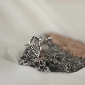 Gold ring set with quartz BUNO Thumbnail