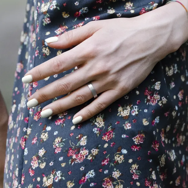 Solid wedding rings made of red gold (mat) Image