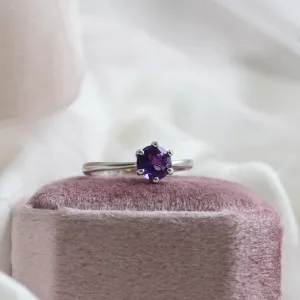 Minimalist gold ring with amethyst STAMI Thumbnail