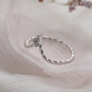 V stacker ring with kite salt and pepper diamond NIAM Thumbnail