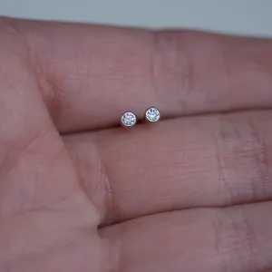 ANY Golden stud earrings with diamonds Thumbnail