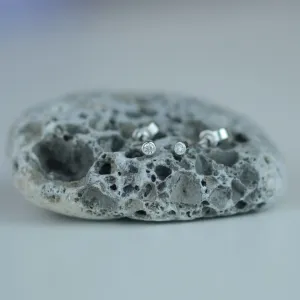 ANY Golden stud earrings with diamonds Thumbnail