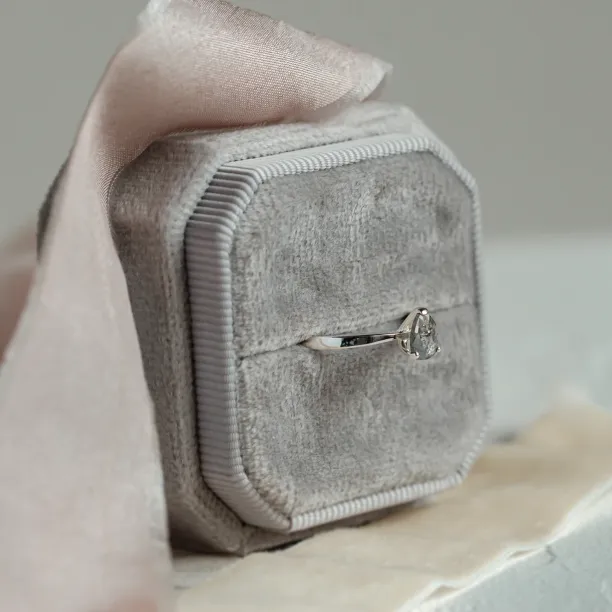 Engagement salt'n'pepper diamond ring CARMIA Image