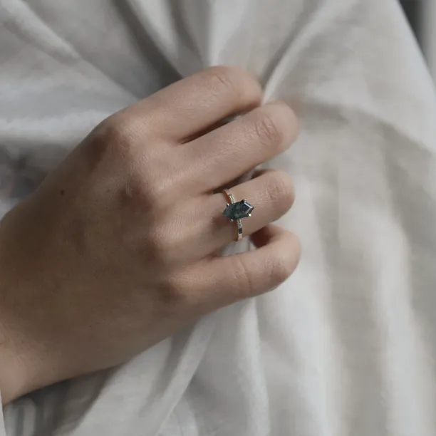 Gold diamond ring with moss agate ROXANE Image