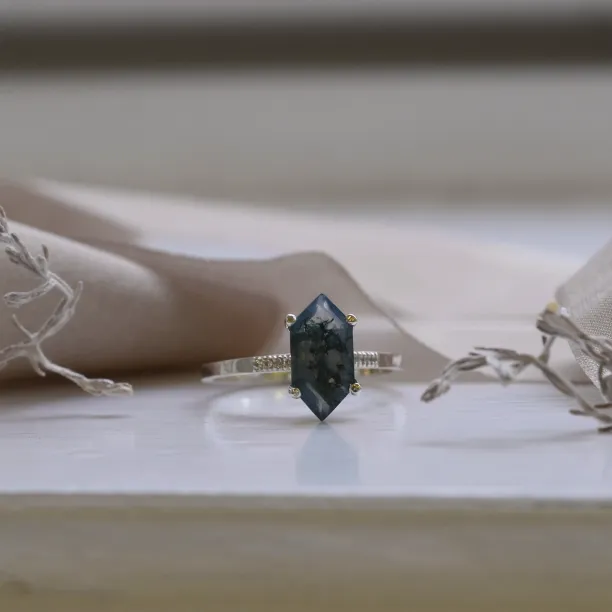 Gold diamond ring with moss agate ROXANE Image