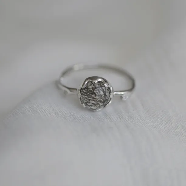 Gold ring with rutile quartz and diamonds HELLIN Image