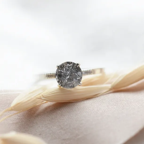 Rutilated quartz in gold ring with diamonds GIORGIA Image