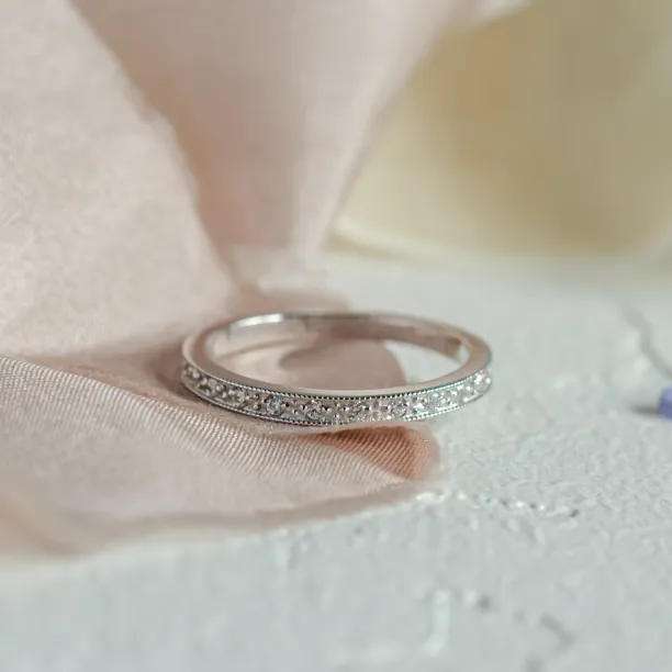 Vintage eternity lab-grown diamond ring HELENE Image