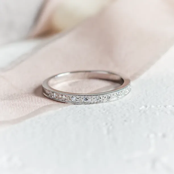Vintage eternity lab-grown diamond ring HELENE Image