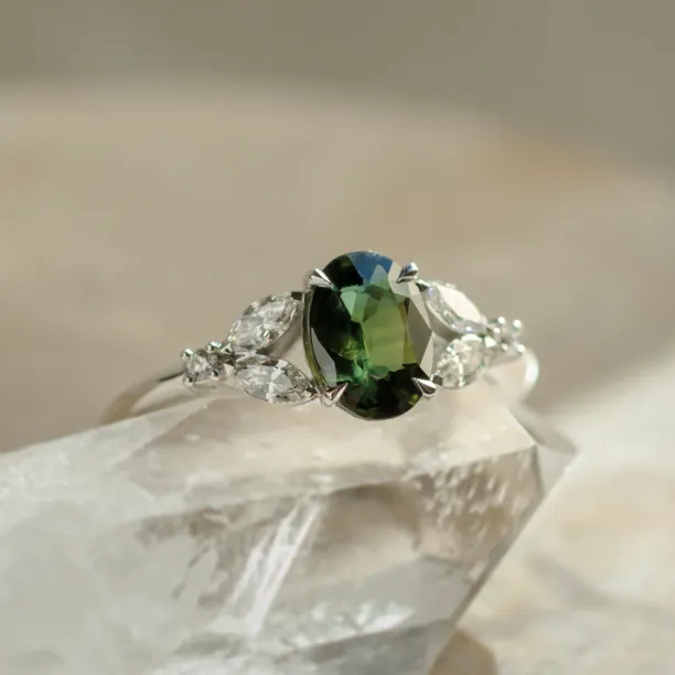 Vintage engagement ring with green sapphire and diamonds CADET Image