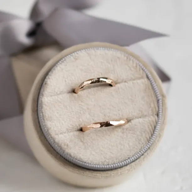 Atypical wedding rings GOLI Image