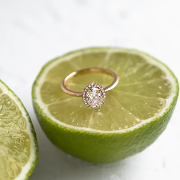 Halo engagement ring with oval moissanite BLANC Image