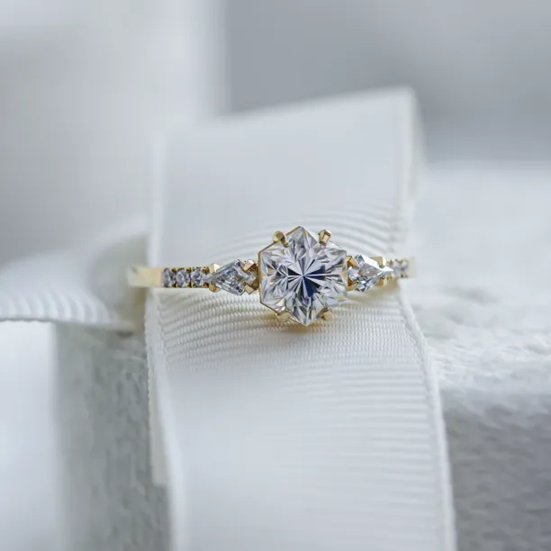 Unusual engagement ring with moissanites MAJESTY Image