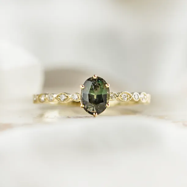 Vintage engagement ring with green sapphire and diamonds MADDIE Image