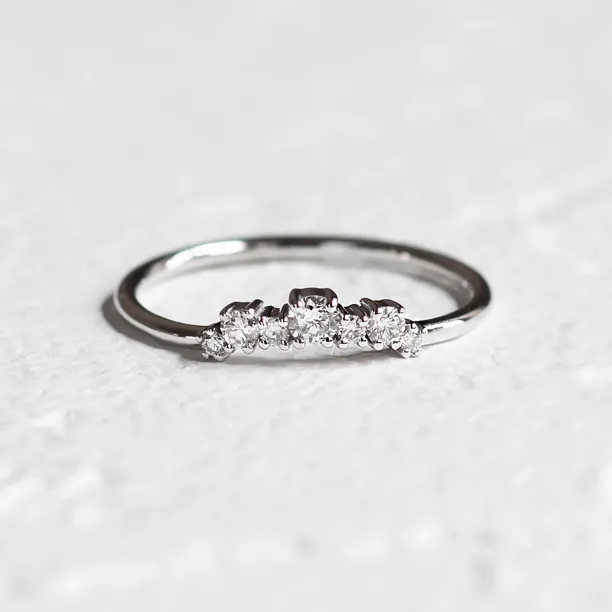 Curved diamond ring KALIA Image