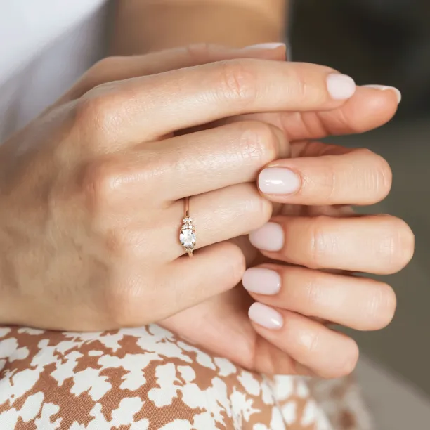 Gold engagement ring with moonstone DARLEEN Image