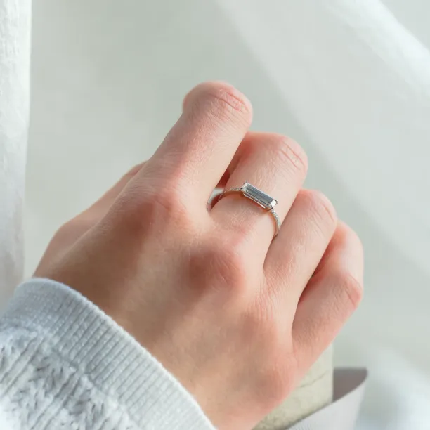 Gold ring with baguette moissanite CASSIOPEIA Image
