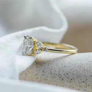 Gold vintage ring with moissanity GEMMA Thumbnail