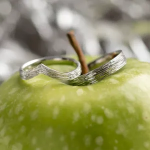 Gold wedding rings with natural surface SIENA Thumbnail