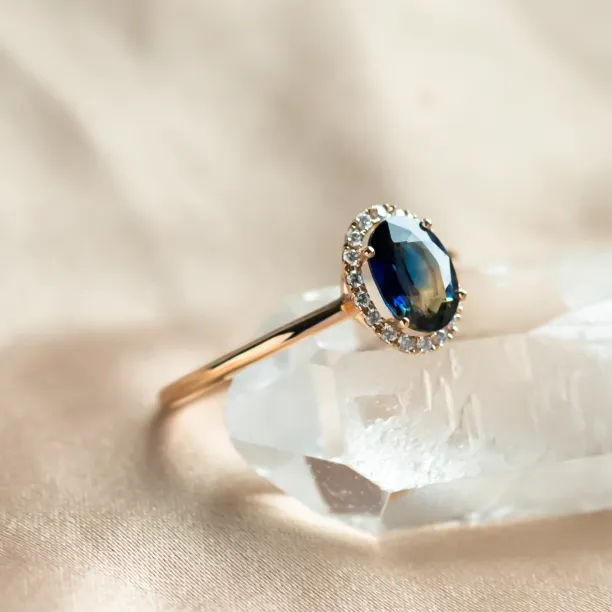 Halo teal sapphire &amp; diamond ring ZARIA Image