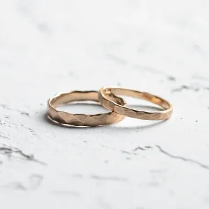 Matte gold wedding bands with hammered surface ETAIN