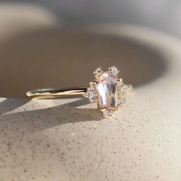 Light pink sapphire engagement ring MEREDITH Image
