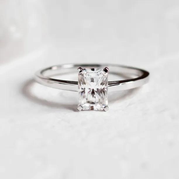 Minimalist engagement ring with moissanite BAGI Image