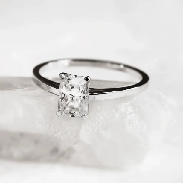 Minimalist engagement ring with moissanite BAGI Image