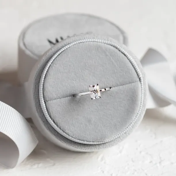 Minimalist engagement ring with moissanite BAGI Image