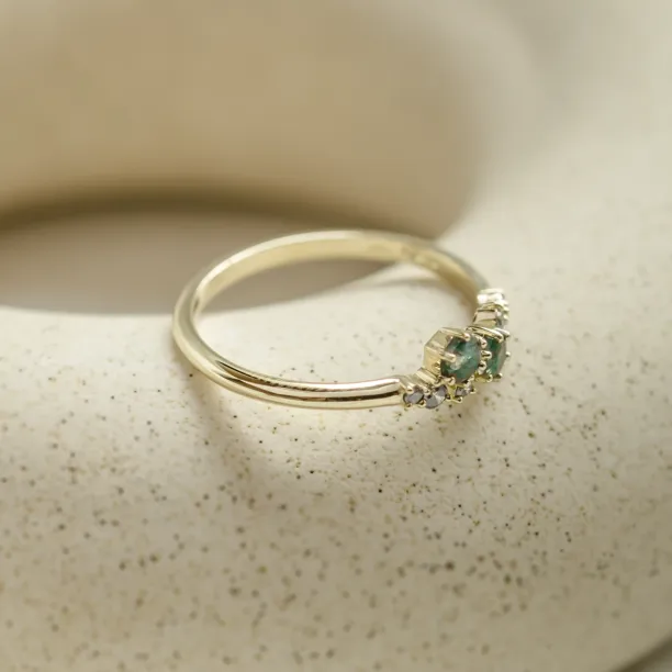 Cluster ring with moss agates and salt and pepper diamonds EVE Image
