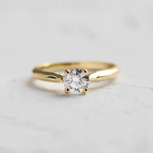Luxury lab-grown diamond engagement ring LUCIENNE