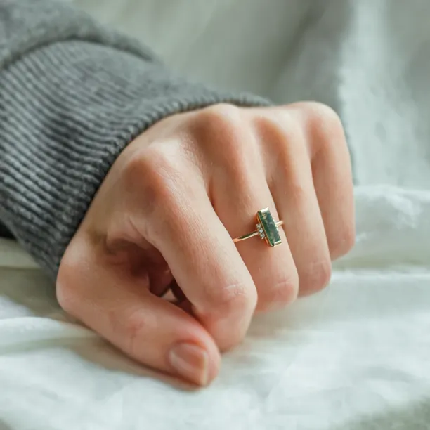 Unusual engagement ring with baguette moss agate and diamonds BRONTE Image
