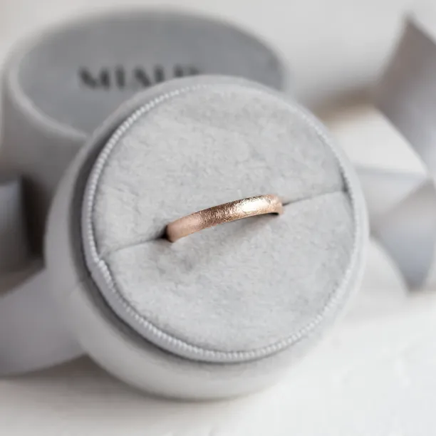 Original textured wedding rings KAWI Image
