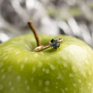 Unusual engagement ring with moss agate and organic bezel AVERIL Thumbnail