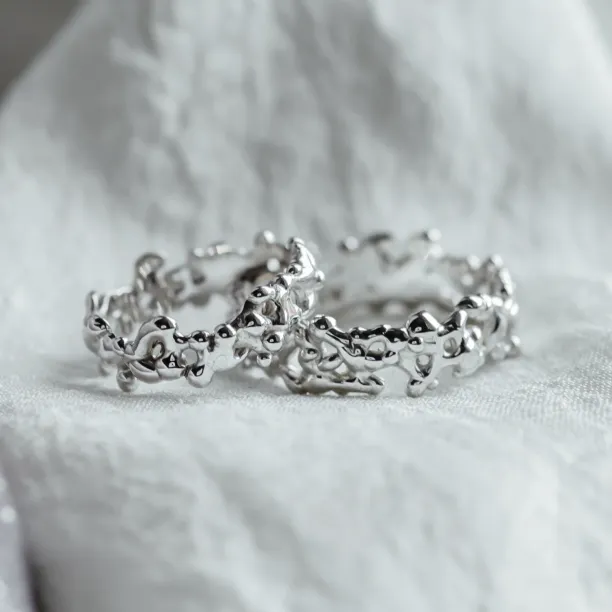 Avant-garde wedding rings with organic elements NALANI Image