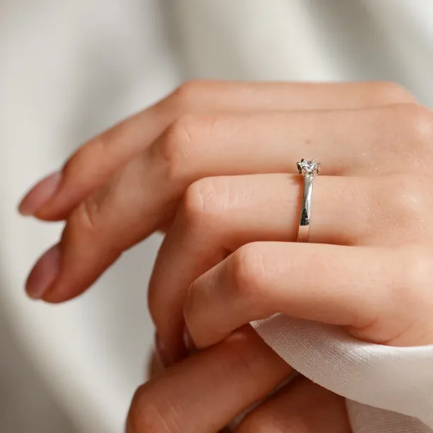 Engagement diamond ring 0.16ct  FISKA Image