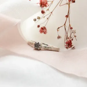 Gold ring in tree bark shape with salt and pepper diamond SALTY Thumbnail