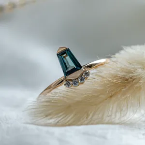 Unusual gold ring with teal sapphire and side diamonds AZRAQ Thumbnail