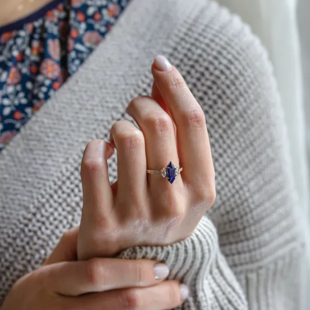 Ring with blue lab grown sapphire and moissanites ELLIS Image