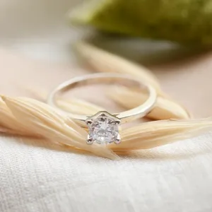 SEMLE delicate gold diamond engagement ring Thumbnail