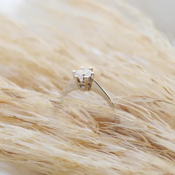 Engagement ring with diamond 0.4ct FLORA Image