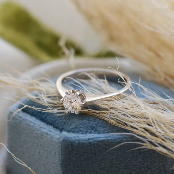 Engagement ring with diamond 0.4ct FLORA Image