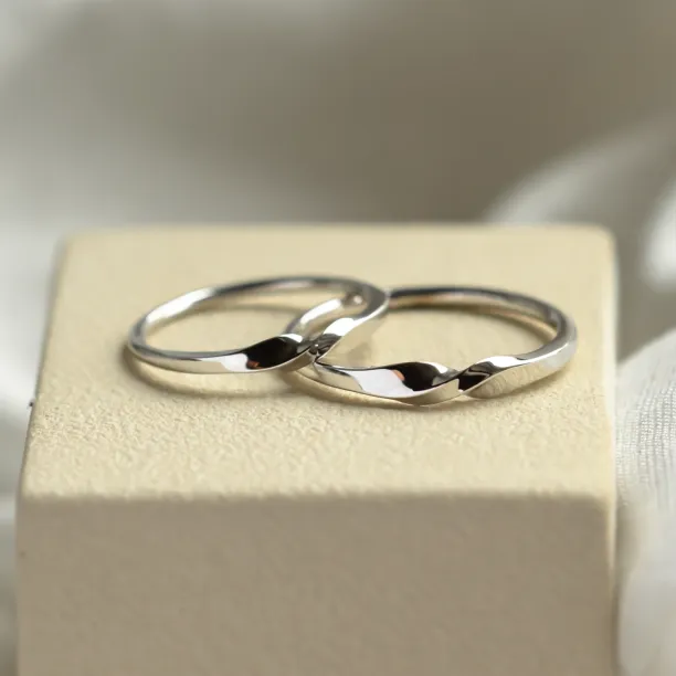 Unique mobius wedding bands NAMI Image