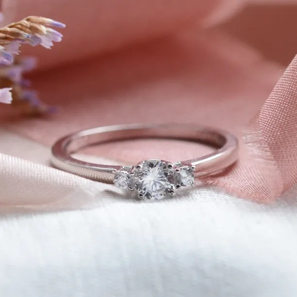 ARETE gold diamond ring Image