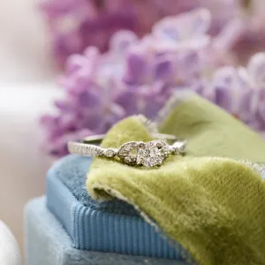 KREKE gold diamond engagement ring Thumbnail